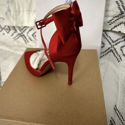 Holiday Red Formal Heels with Bow Decal