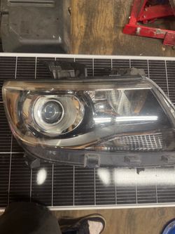Chevy Colorado oem headlights