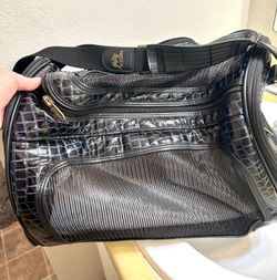 Brand New!!!Small Pet Carrying Case w/adjustable Strap.-