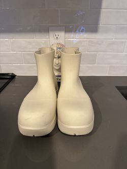 Men’s shoes