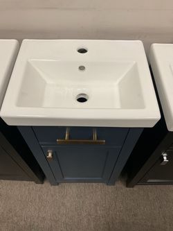 18” Blue Solid Wood Bathroom Vanity with Ceramic Top (V222)