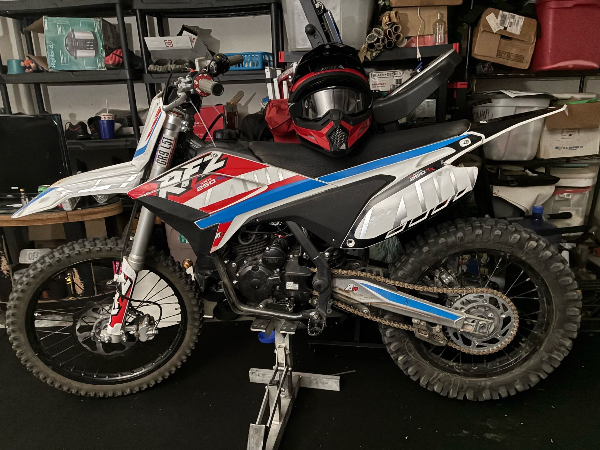 RYZ 250 dirtbike