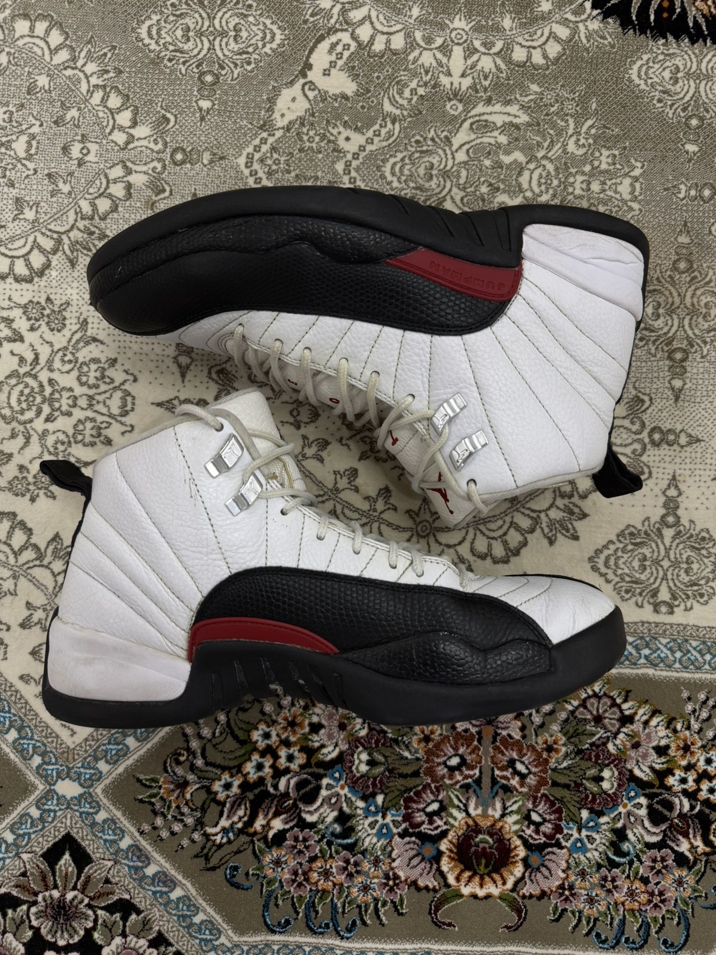 Jordan 12 Taxi Flip Size 9