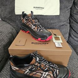 Burberry sneakers men’s Size 13