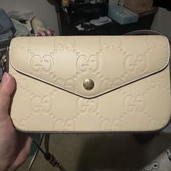 Gucci super Mini GG