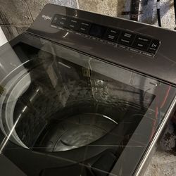 Washer And Dryer  Like New 