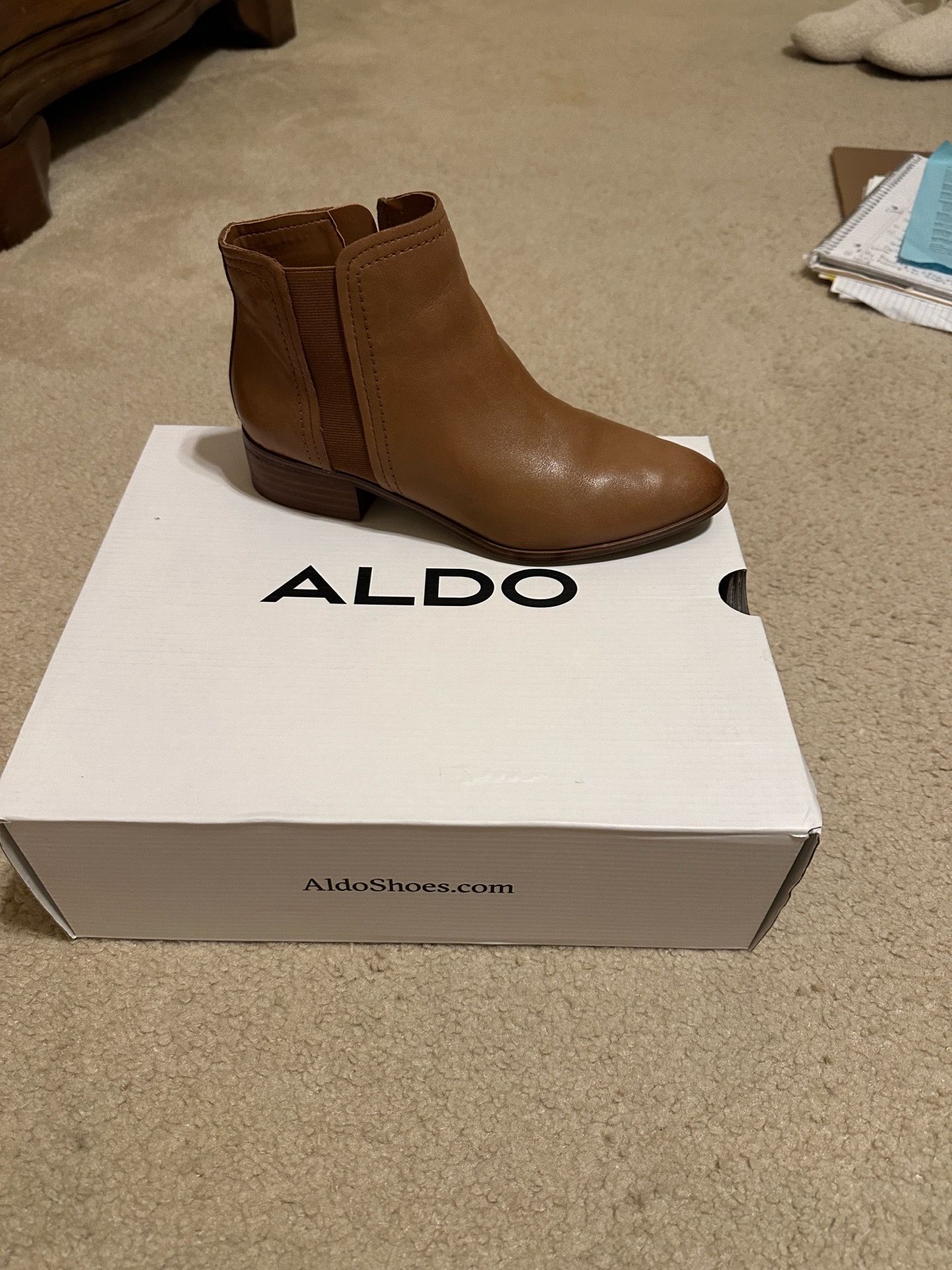 Women’s (ALDO) ankle high boots sz8.5