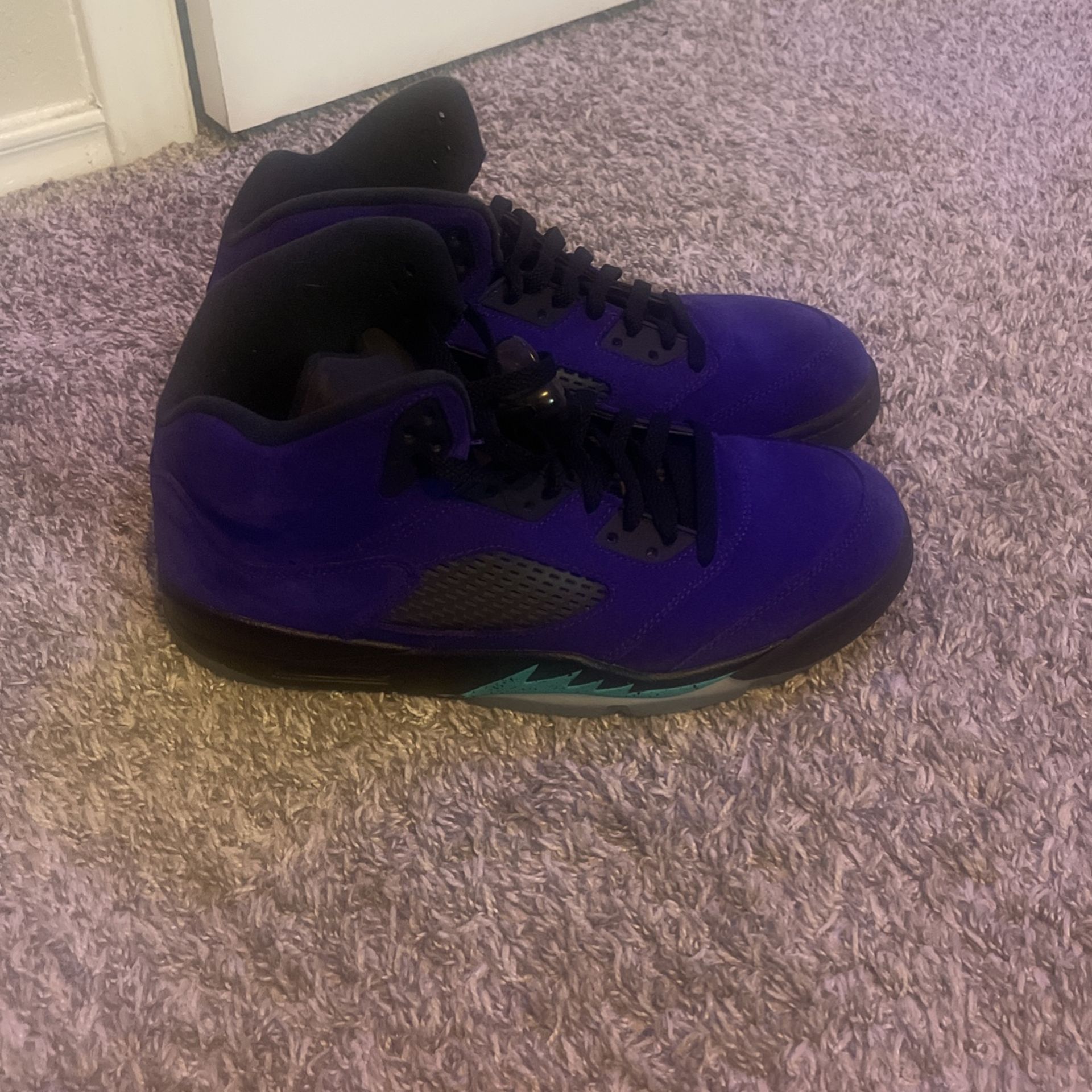 Air Jordan 5 Alternate Grapes