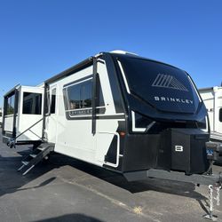 Brinkley Model Z Air 295