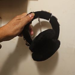Blk Open Box Nvr used ugg ear muffs smkepet  free 