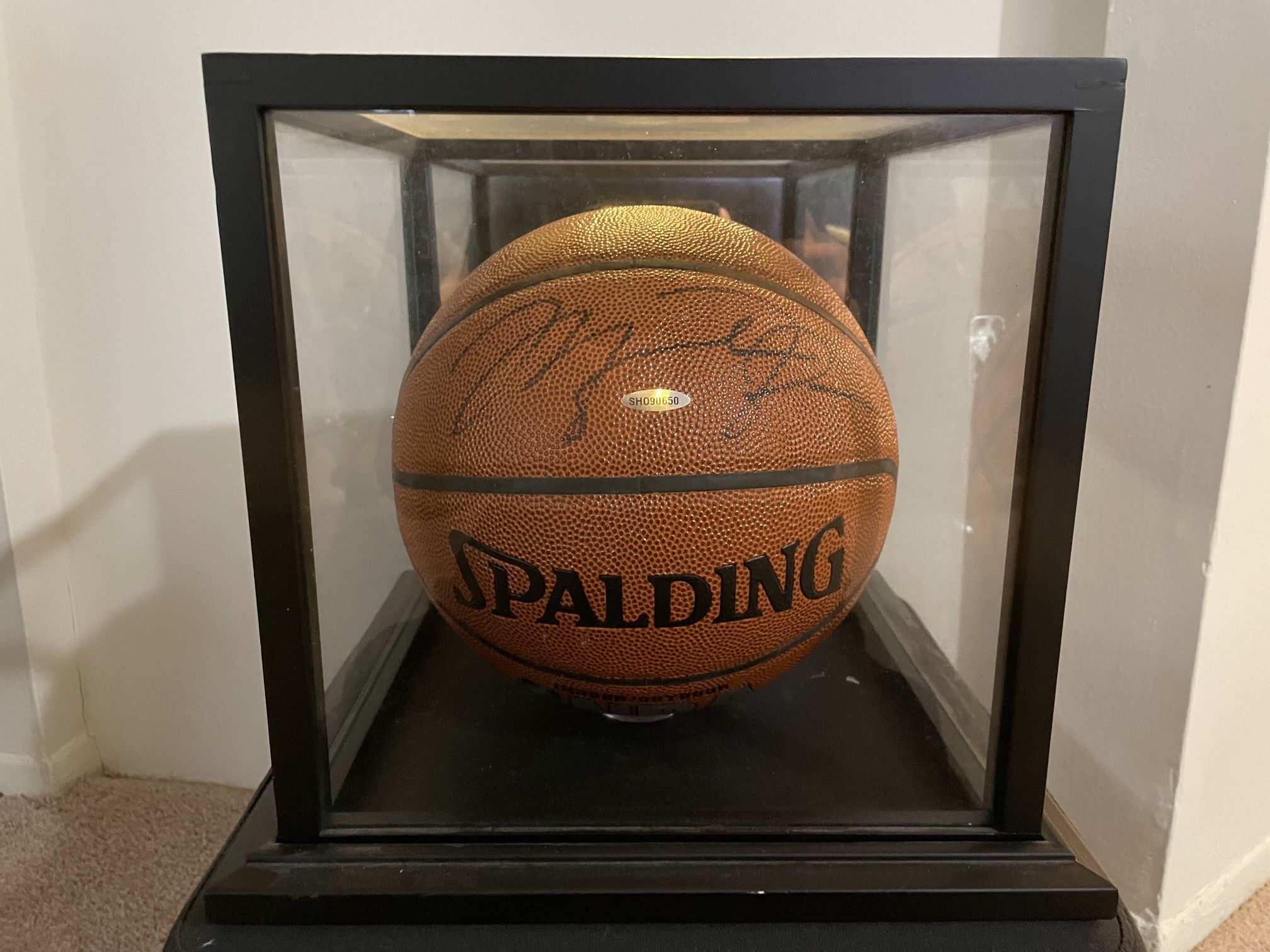 Michael Jordan Autographed Basketball w/COA for Sale in Ann Arbor, MI -  OfferUp
