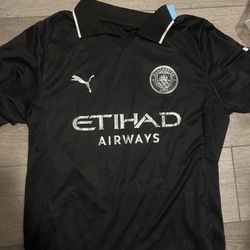 Manchester City jersey Size L