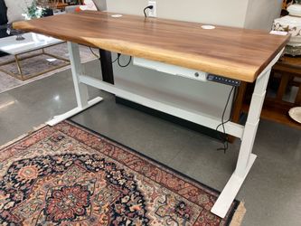 Uplift Adjustable Desk