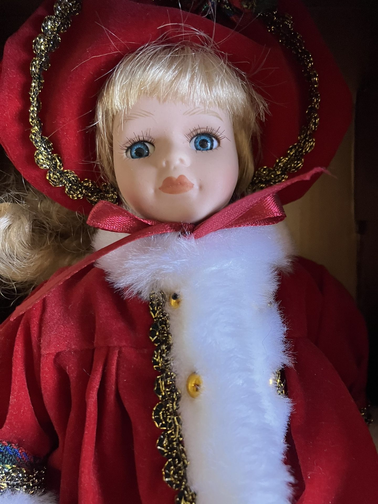 BARBARA LEE Petite Porcelain - Limited Edition - HandCrafted BEAUTIFUL DOLL ‼️ NEW‼️See More VINTAGE & HOT CHRISTMAS Items & TOYS Here