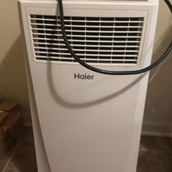 Haier portable AC/dehumidifier 8,000 BTU