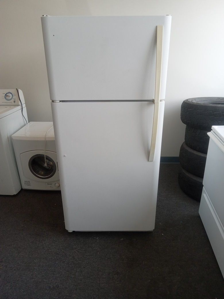 White refrigerator with warranty