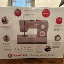 Singer Sewing Machine 