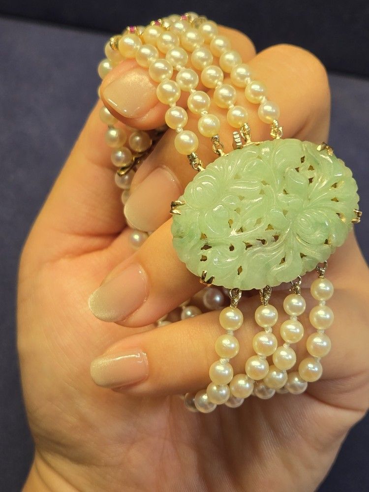 One 14k Yellow Gold Multi-strand Cultured Pearl Bracelet With 0.28ctw Natural Pink Sapphire & Carved Jadeite Clasp Containing