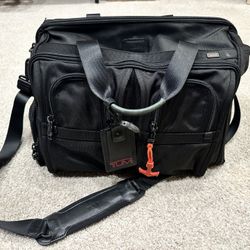 Tumi Overnight Or Gym Duffel 
