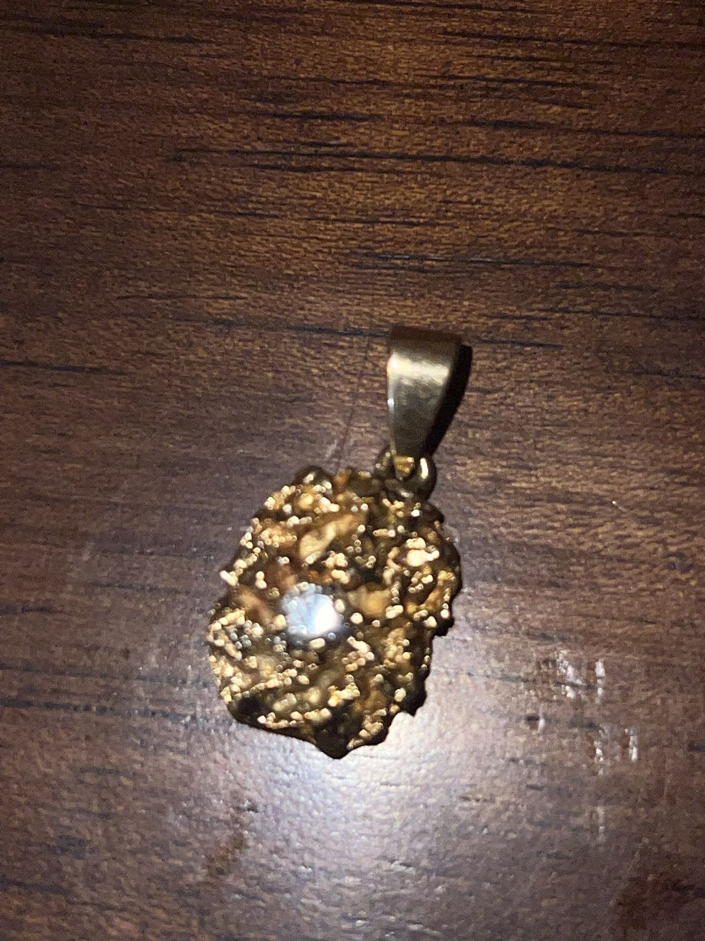 18kt pendant