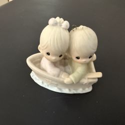 Precious Moments Friends Never Drift 