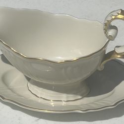 VTG Rosenthal Selb Plossberg Germany Parzival Ivory Gold Trim Gravy Boat 1683