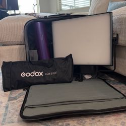 Godox - LDX100Bi LED Panel Light W/ Neewer Batteries 