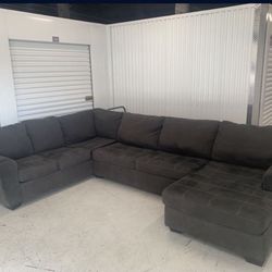 Comfy Gray Sectional Couch 