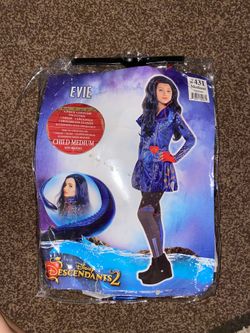 Descendants 2 EVIE