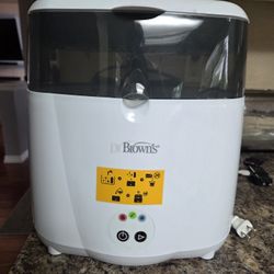 Dr. Brown’s Deluxe Electric Sterilizer for Baby Bottles and Other Baby Essentials