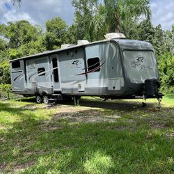 2017 Highland Ridge Open Range Roamer 310BHS travel trailer