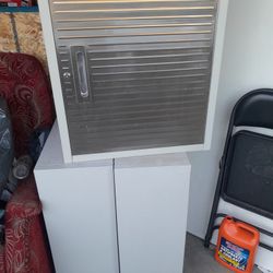 Wall Cabinets 