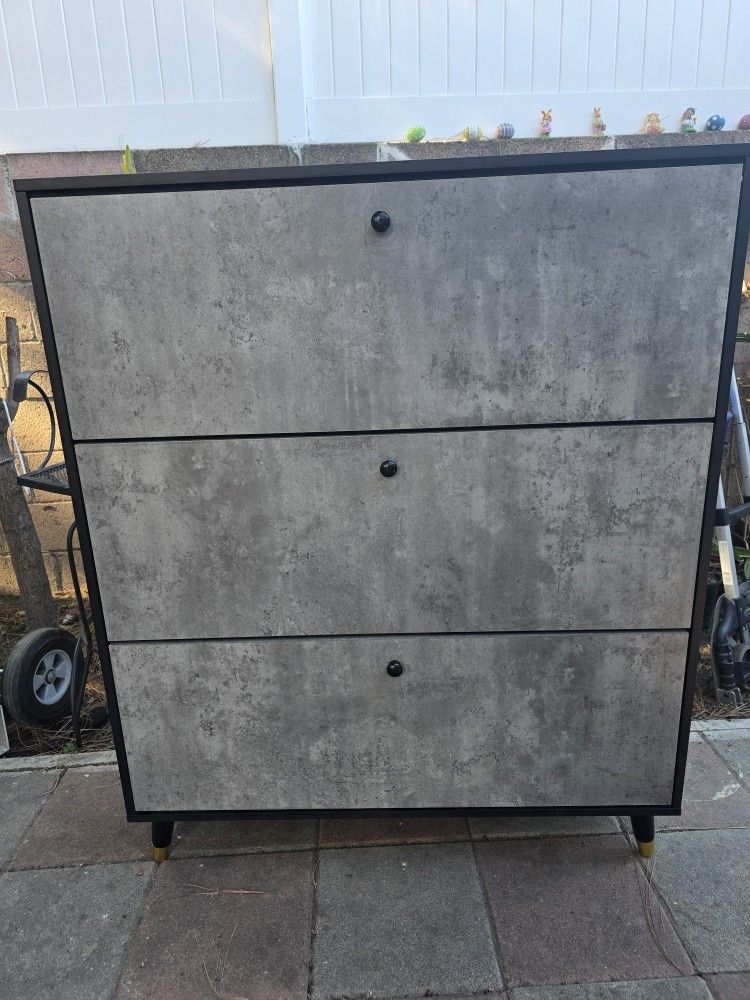 1
/
40

Modern Wood Shoe Cabinet with  Shelves, Fits More Than 15 Pairs