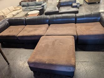 Spacious Brown Sectional Sofa with Chaise Lounge