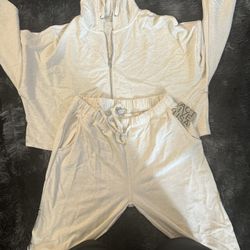 NWT Joggers and Sweater Set Women’s Clothing Size L