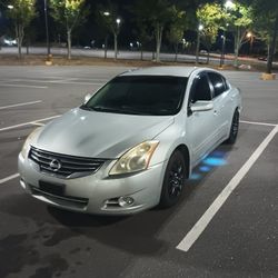 2012 Nissan Altima 25