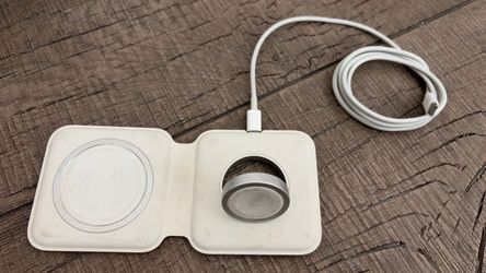 Apple MagSafe Duo Wireless Charger