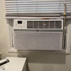 For Sale Used Air conditioner For Single Room. Window Unit 