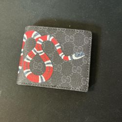 Gucci Snake Wallet Bi Fold Wallet 