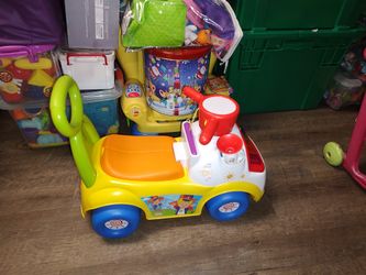 $10 Fisher Price - Ride-On
