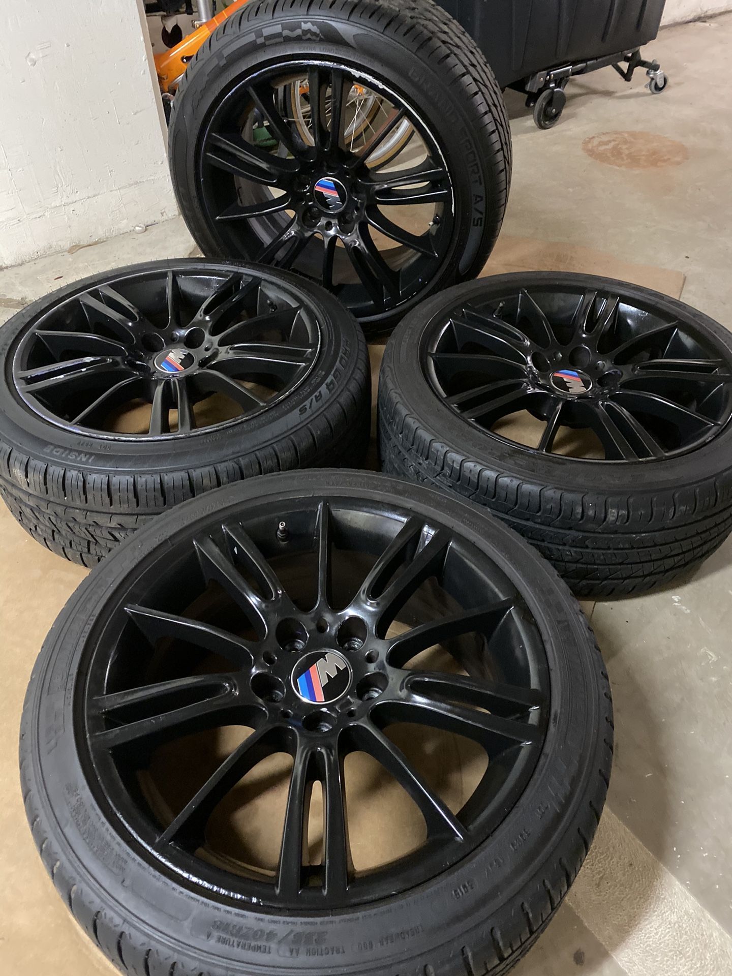 M serie rims & tires