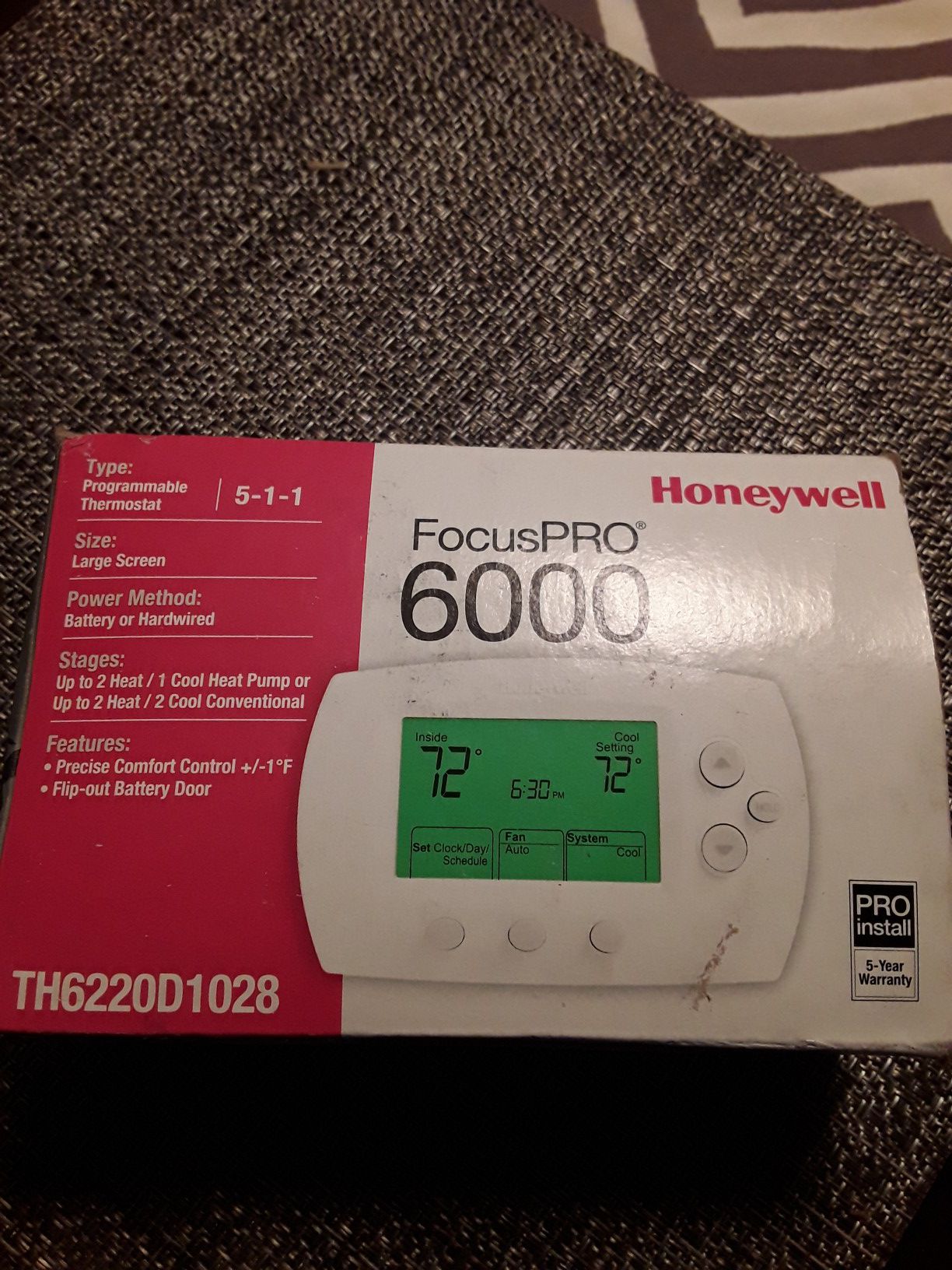Honneywell FocusPRO TH6220D1028 Programable Thermostat (Yes it's available)