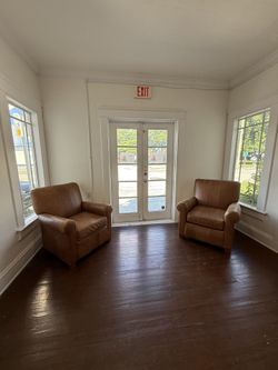 🪑 Leather & Wood Chair Set with Accent Table