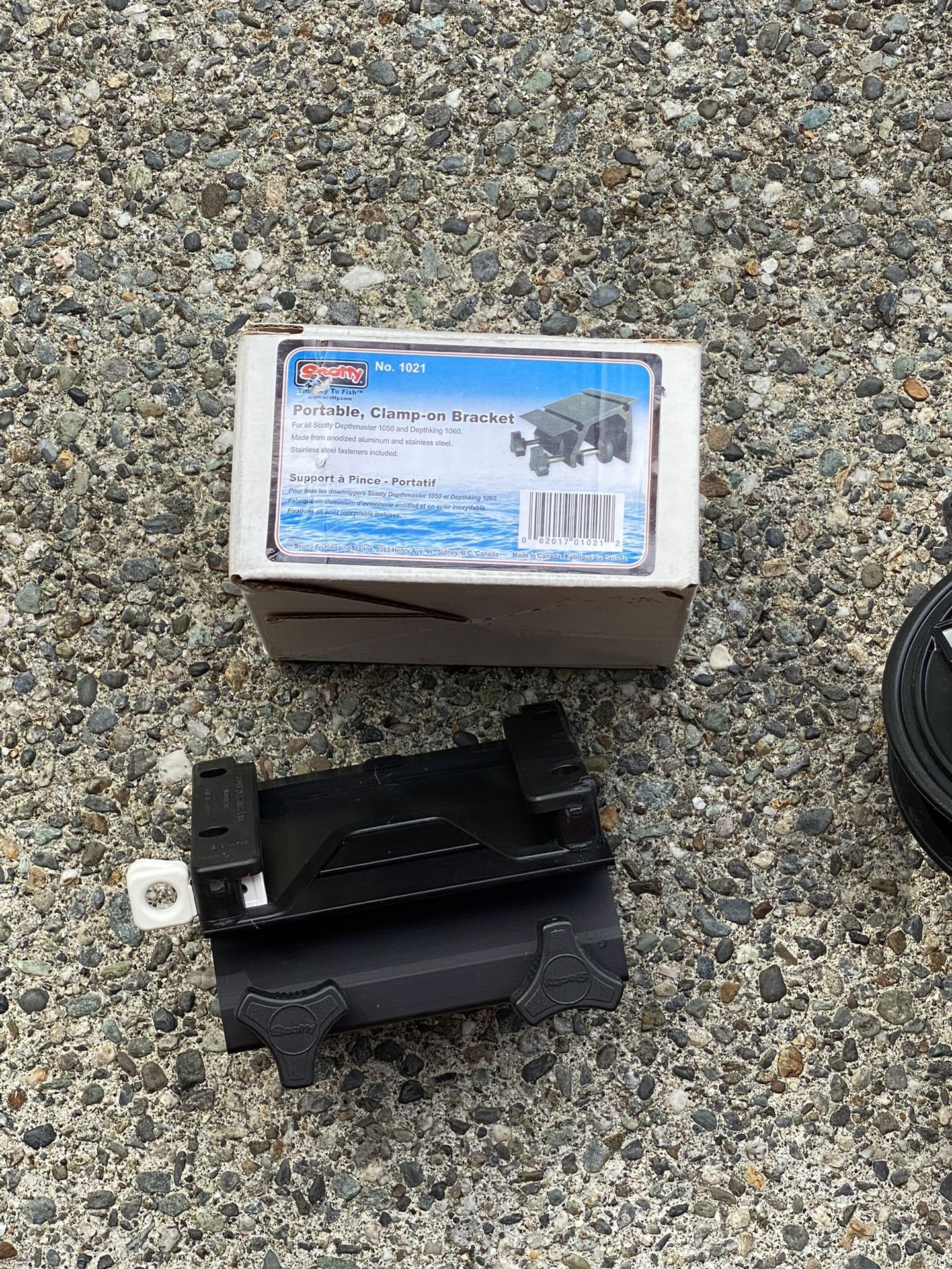 Scotty Manual Fishing Depth master Downrigger 264ft Depth W/ Weight