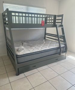 Bunk bed - full