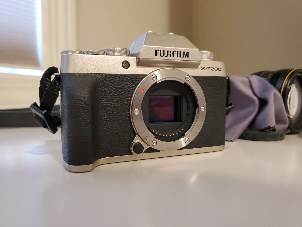 Fujifilm X-T200 W/ Lenses
