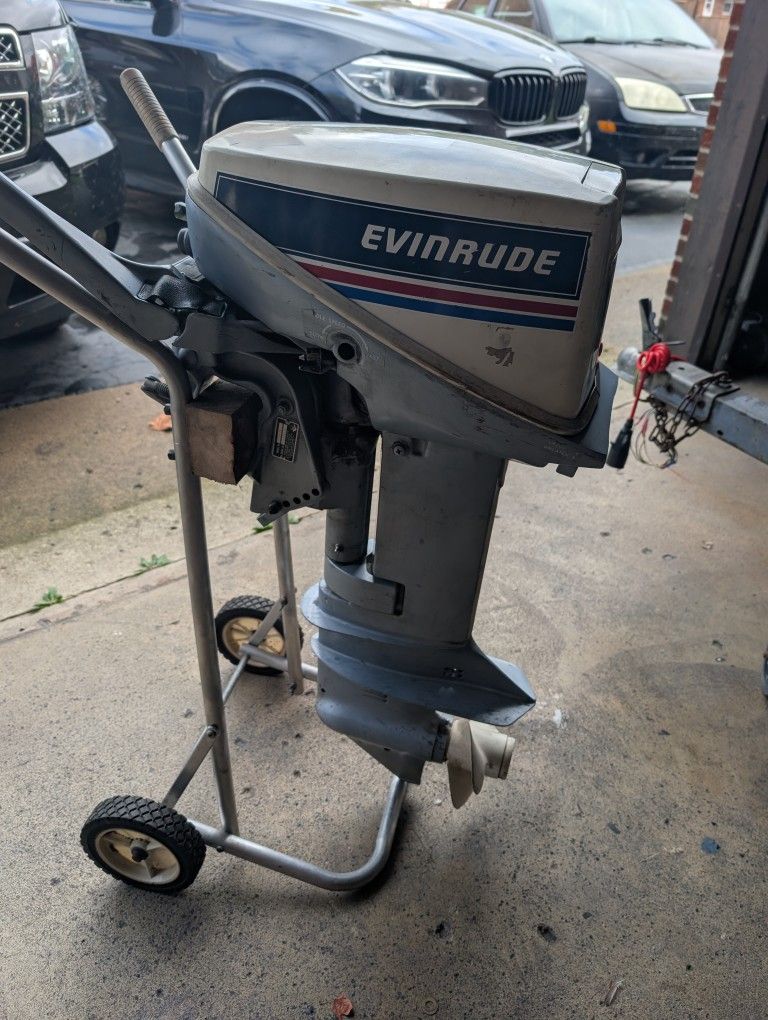 1983 Evinrude 9.9 Outboard Motor