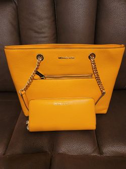 Michael Kors Tote