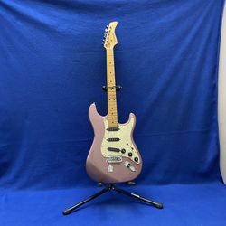 Fernades Pearl Pink 6 String Electric Guitar (damaged headstock) 11051038