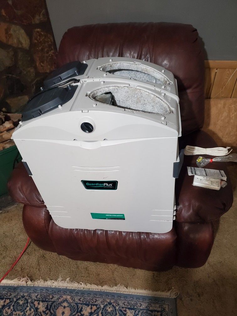 guardian plus HEPA Air filtration system brand new with optional wall mount controls
